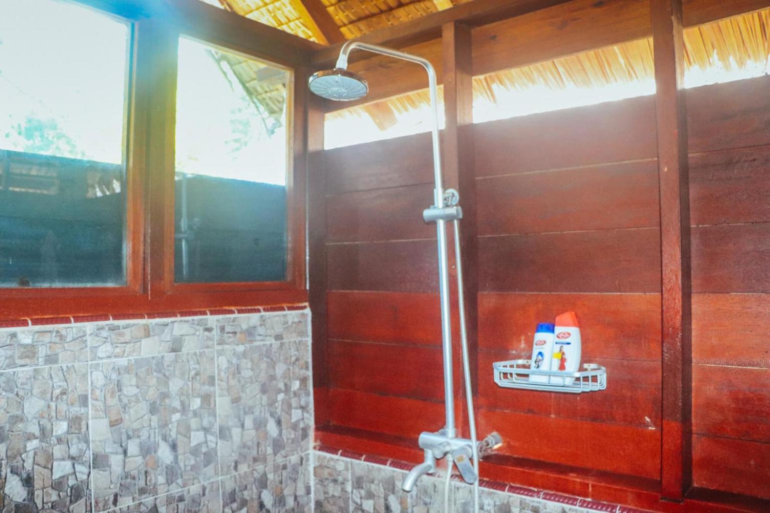 Mentawai Ebay Playground Surfcamp Villa Masokut Dış mekan fotoğraf