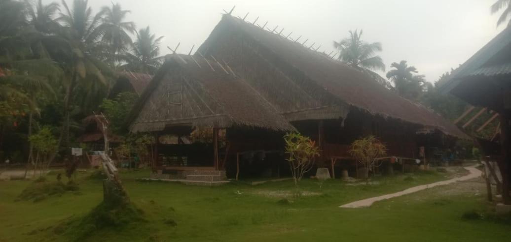Mentawai Ebay Playground Surfcamp Villa Masokut Dış mekan fotoğraf